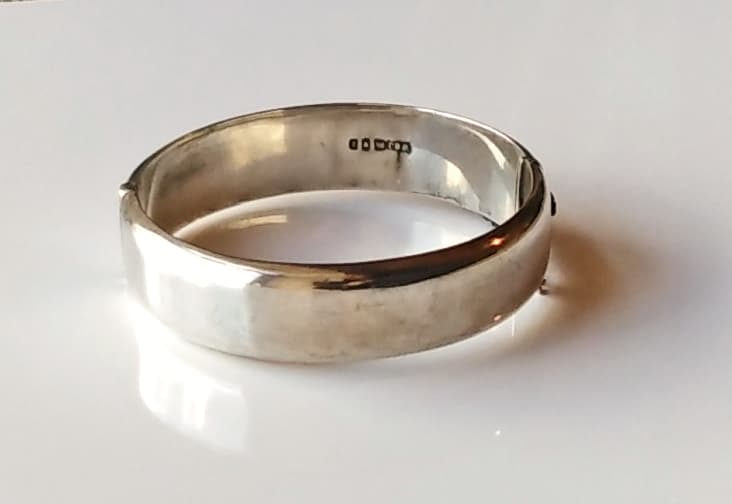 Vintage 1974 Sterling Bangle